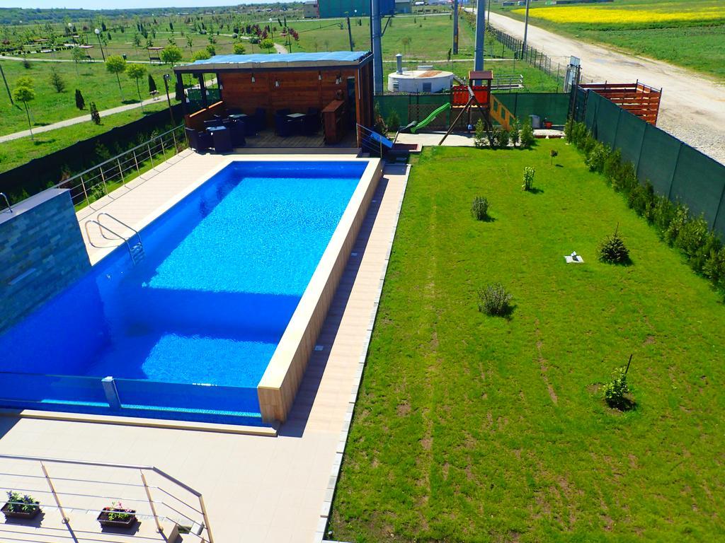 Hotel Indeep Club Cumpăna Zewnętrze zdjęcie